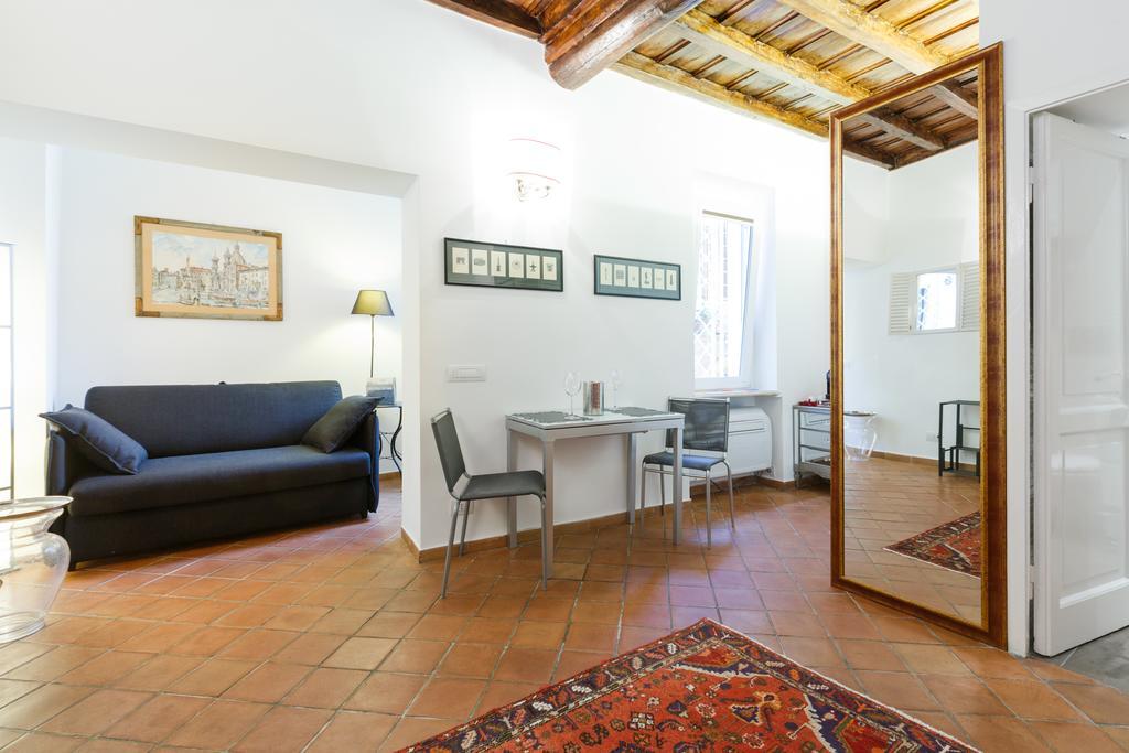 Navona, Old Rome Lodge Rom bilde