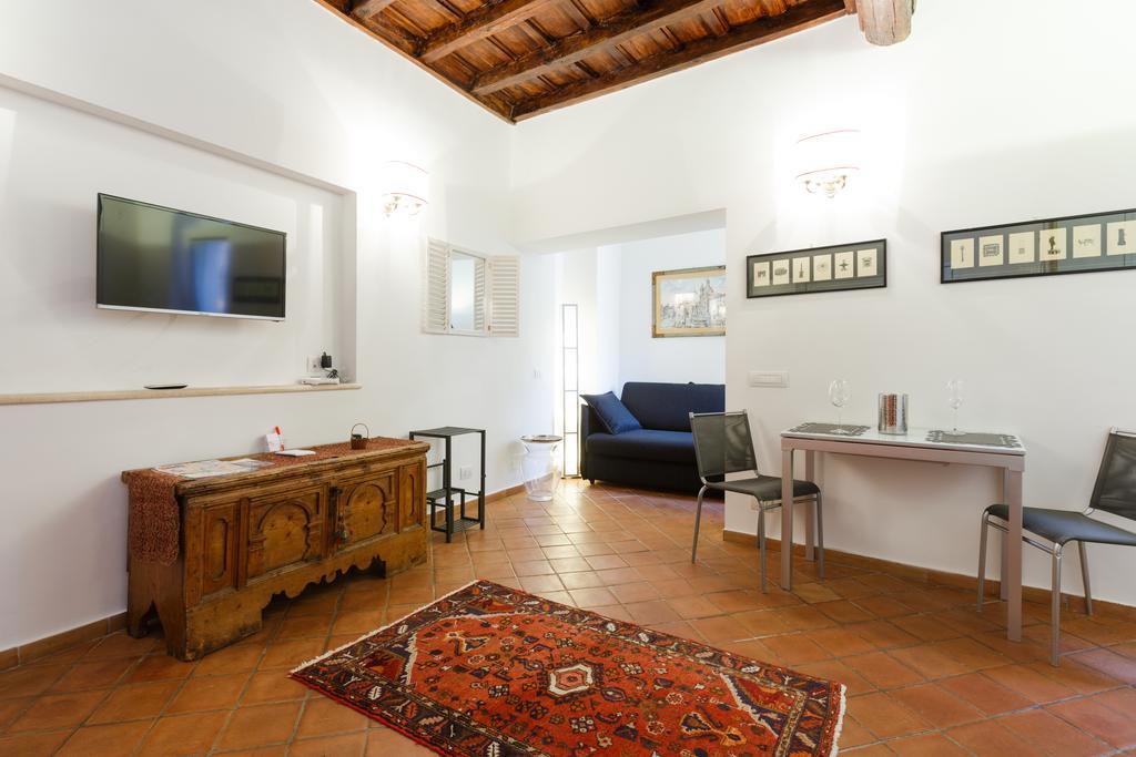 Navona, Old Rome Lodge Rom bilde